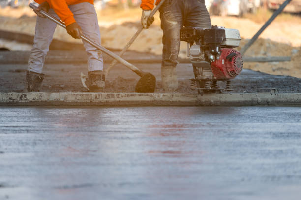 Best Concrete Sealing and Maintenance in Solon, IA
